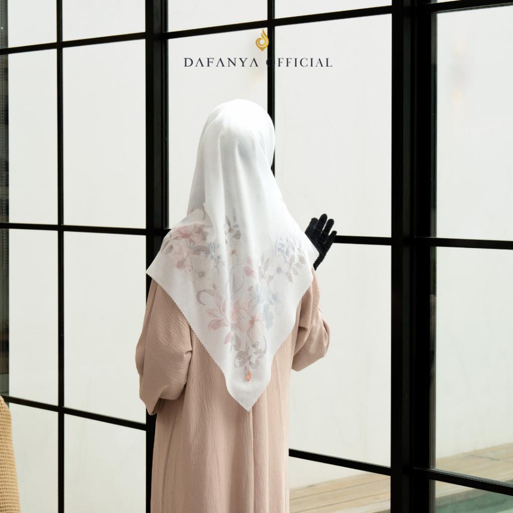 Mix & Match Hijab Motif: Dari Kantor ke Acara Spesial Tanpa Ganti Gaya