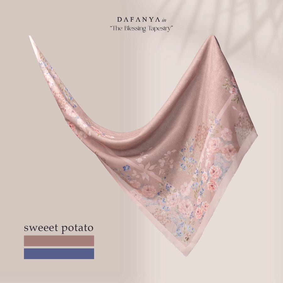 𝐃𝐀𝐅𝐀𝐍𝐘𝐀 - Syari Indira Series Jilbab Motif Floral Kerudung Segi Empat Hijab Scarf bahan Voal Laser Cut